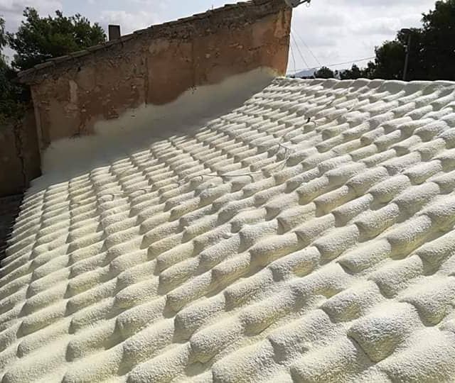 Aislamientos Poliuretano J.C. tejado impermeabilizado